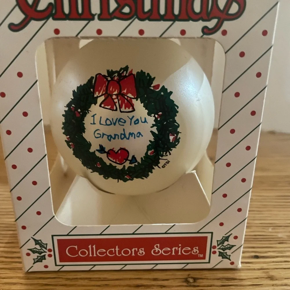 Christmas Collectors Series- 2 ornaments - Picture 3 of 4